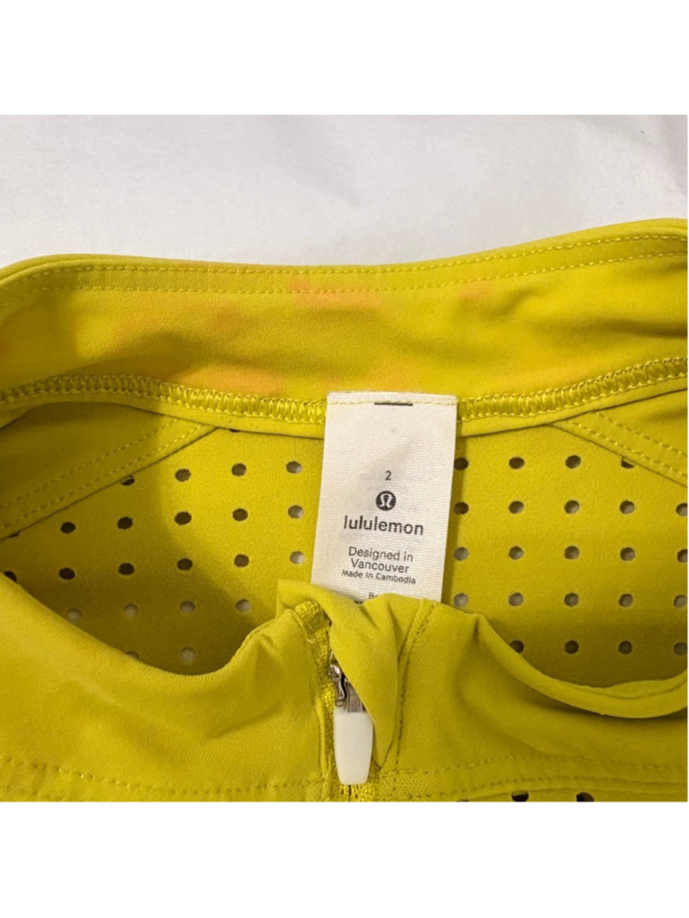 Lululemon Unleash Strength Bra Sz 2 B/C Yellow Serpentine EUC - Picture 9 of 9